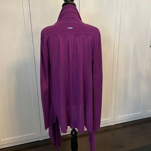 Lululemon Universal Wrap - Magenta/Pink